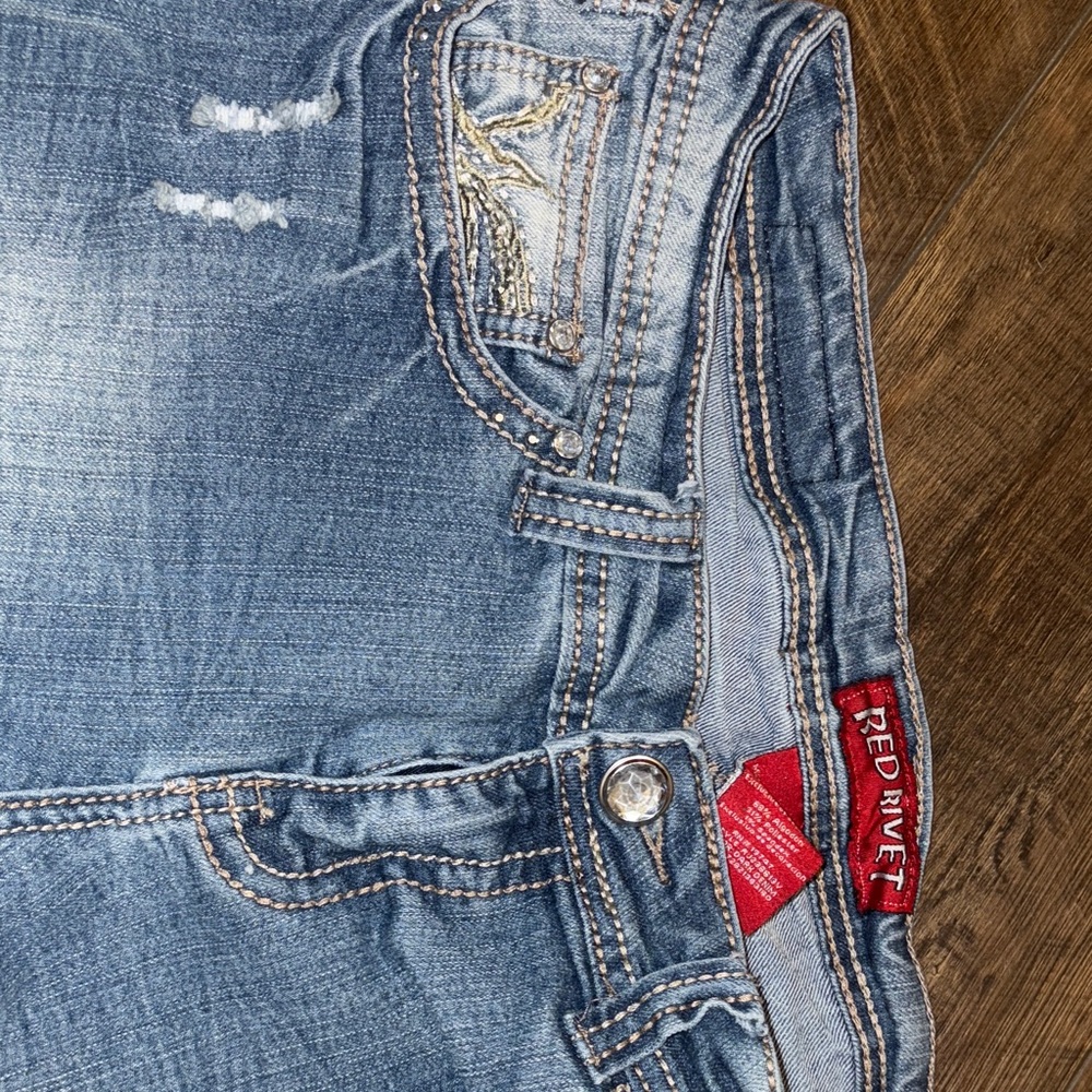 Red Rivet Light Blue Denim Shorts - Picture 5 of 7